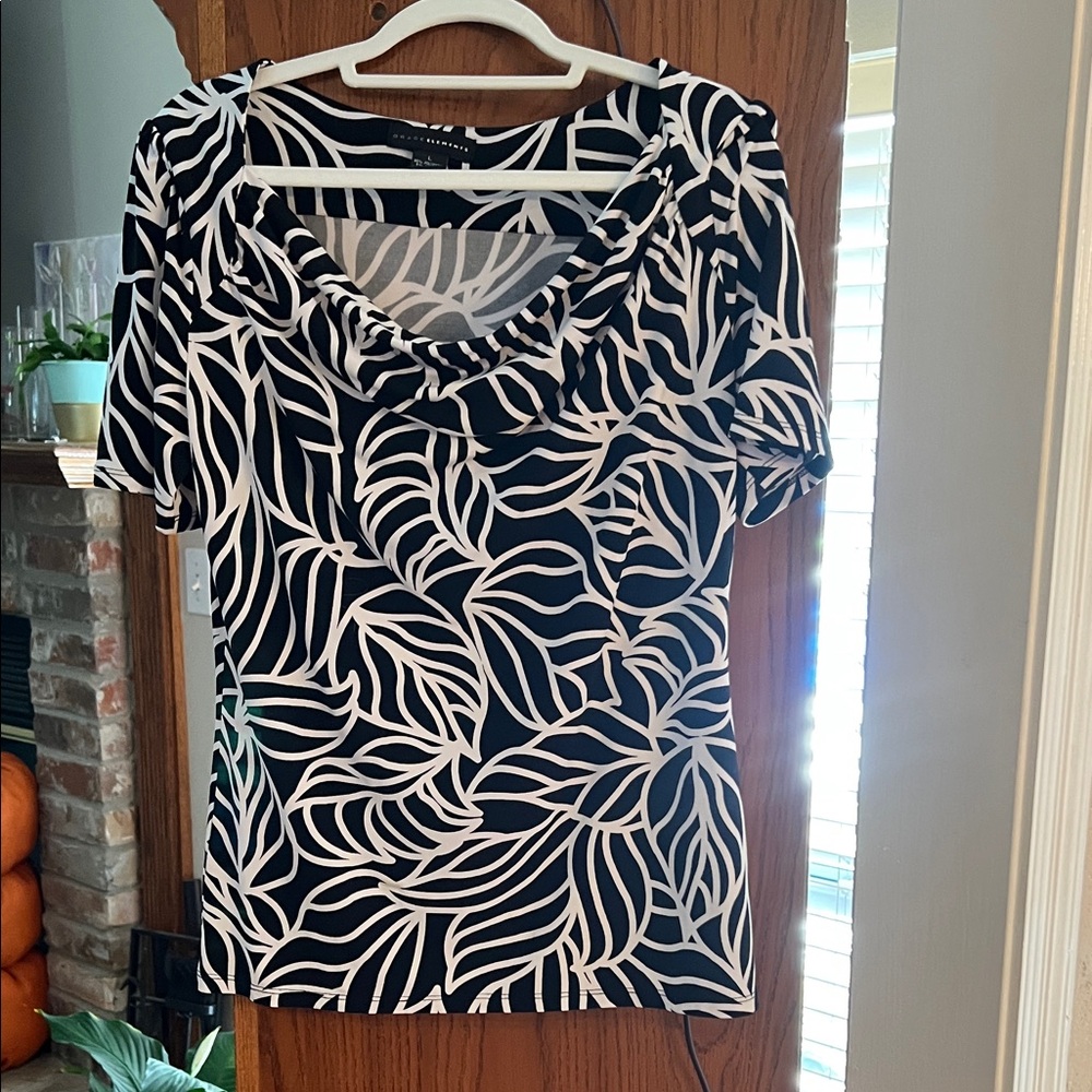 Grace Elements Black And White Leaf Pattern Blouse - image 1